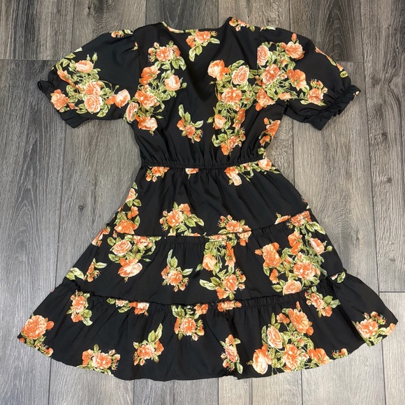 Hint of Blush Floral Tiered Mini Dress Black M Easter - Picture 3 of 15